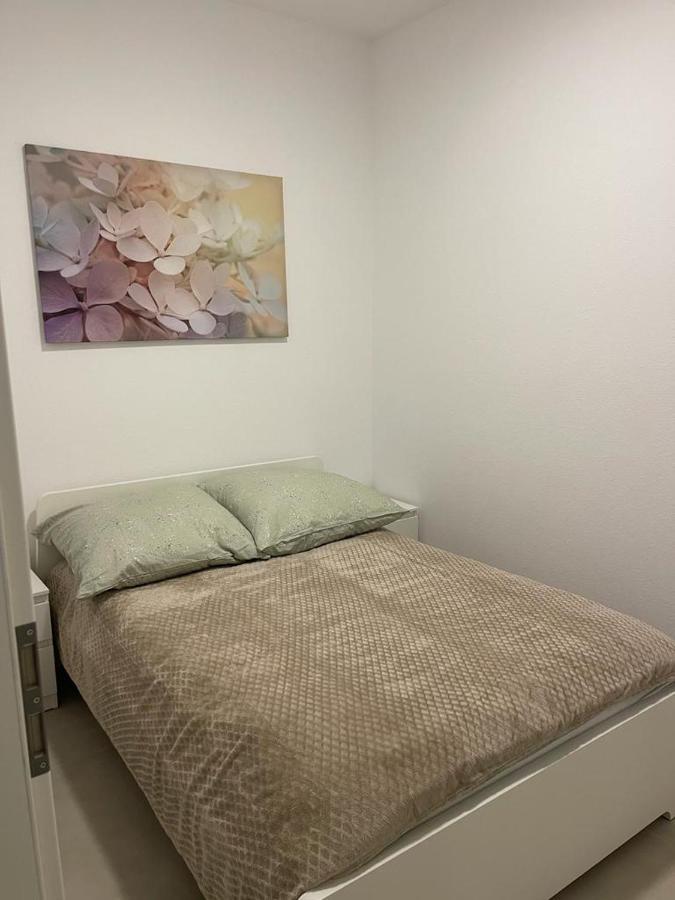 Osnabrück Monteurzimmer Mit Zwei Einzelnen Betten In Einer 3Zi Wohnung Mit Kuche Und Bad מראה חיצוני תמונה
